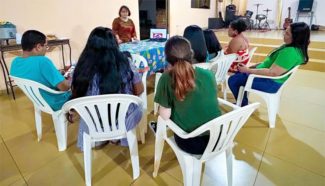 Nesta quinta-feira (23) acontece o terceiro encontro da oficina para todas as artesãs das aldeias Jaguapiru e Bororó/Foto: Secretaria Municipal de Cultura/Divulgação.