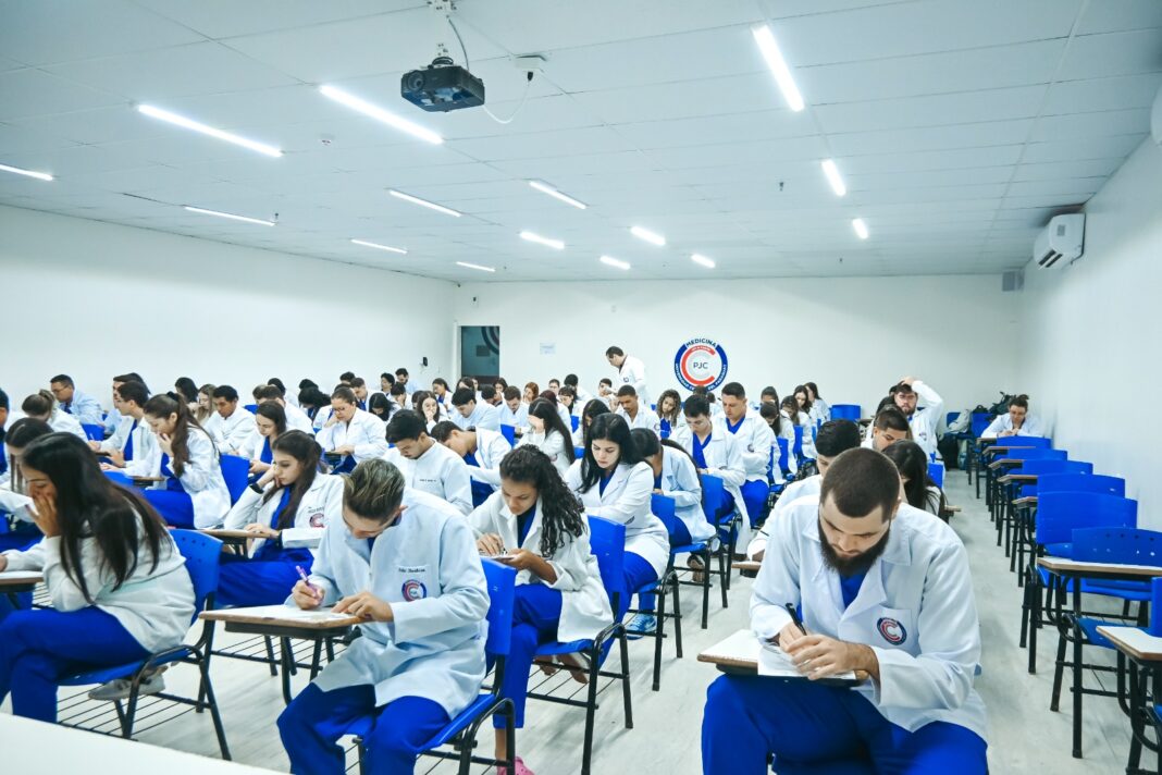 UCP possui a maior e melhor estrutura de ensino em medicina no Paraguai (Fotos mktucp)