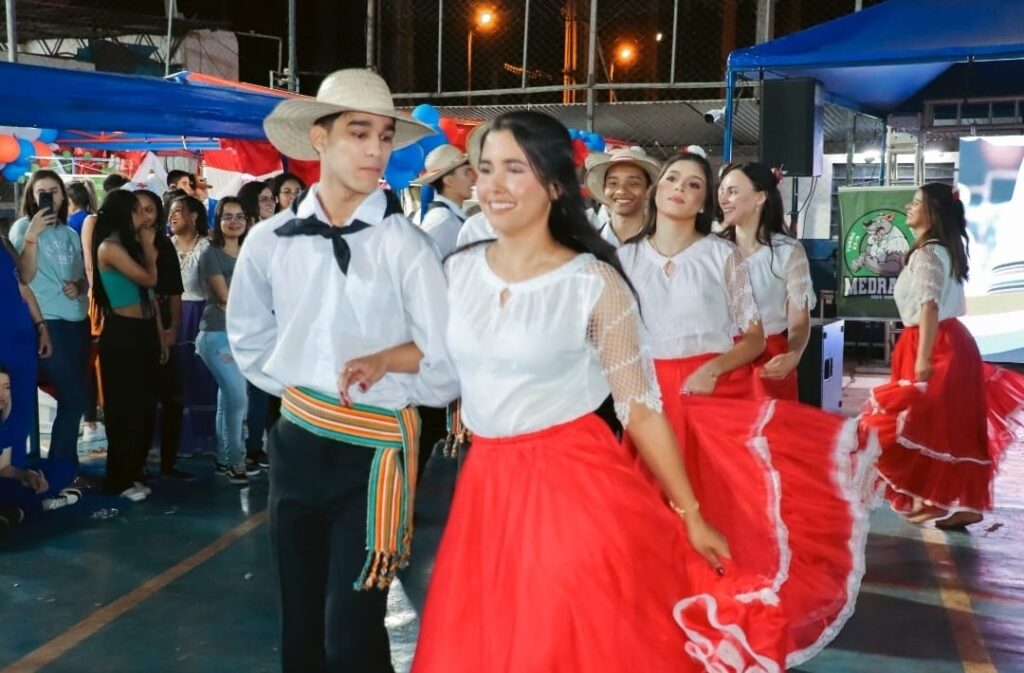 Sob a liderança de Carlos Bernardo, a UCP promove um Festival Guarani marcante