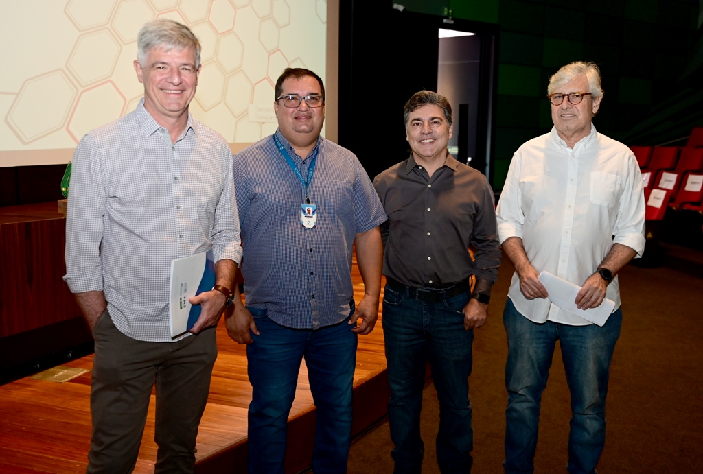 Renato Marcílio (presidente) e os diretores Madson Valente (Comercial e de Operações), André Soukef (Administração) e Finanças) e Leopoldo Godoy ( Engenharia e Meio Ambiente).