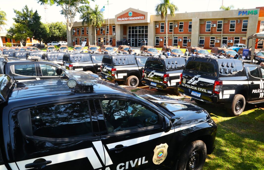 Solenidade de entrega de 77 viaturas para a PM, PC e Coordenadoria Geral de Perícias Foto Saul Schramm.