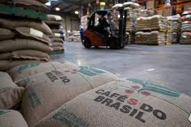 Exportações dos Cafés do Brasil totalizam 50,44 milhões de sacas de 60kg e batem recorde histórico no ano-cafeeiro 2024