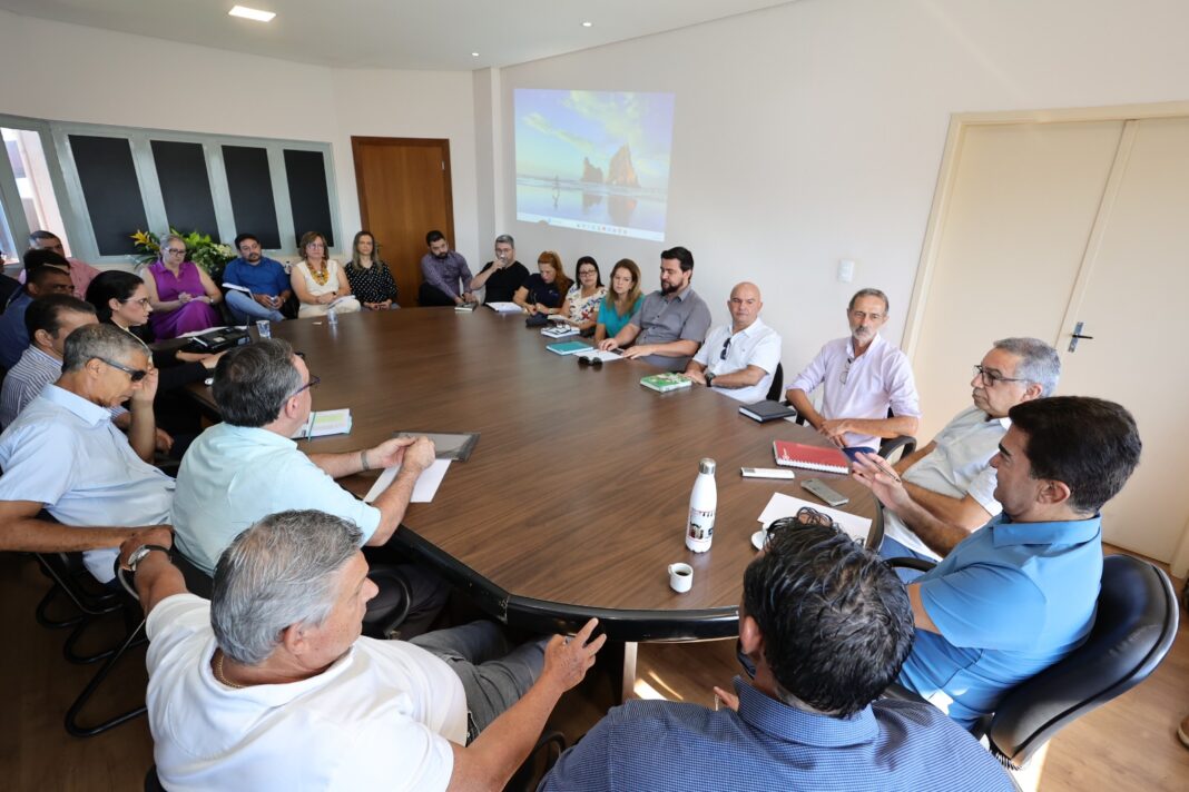 Prefeito Marçal Filho comanda reunião com secretariado na manhã desta segunda-feira e cobra austeridade com os gastos públicos – Foto: A. Frota.