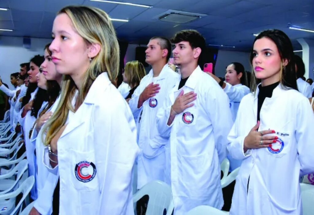 SAÚDE: Medicina da UCP-PJC destaca a relevância do Registro Único de Estudante (RUE) no Paraguai