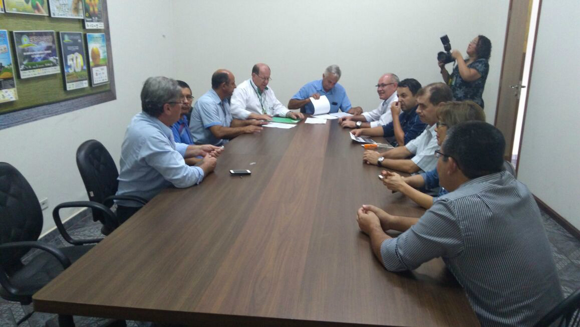 Sindicato Rural e governo fazem parceria para incentivar fruticultura em Dourados